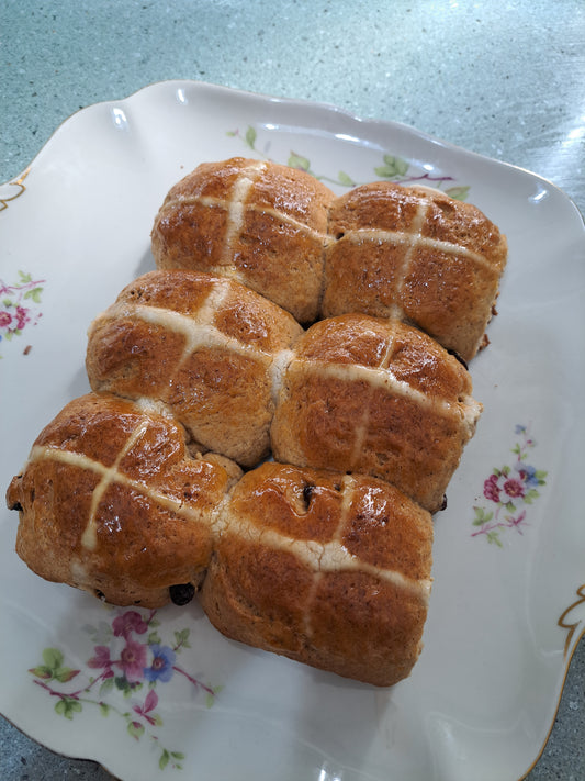 6 Pack Traditional Hot Cross Buns